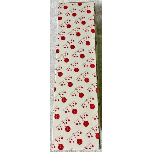 Santa Claus Knited Clothing & Tree - From Dillards in original Box - Vintage - Picture 10 of 13